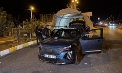 İnternetten cep telefonu satan kişileri sahte altınla dolandıran 2 zanlı yakalandı