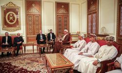 İran Güvenlik Konseyi Genel Sekreteri Laricani, Umman Sultanlık Ofisi Bakanı'yla görüştü