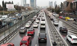 İstanbul'da akşam saatlerinde trafik yoğunluğu yüzde 90'a çıktı
