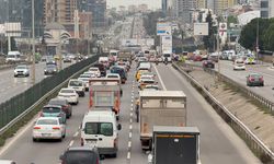 İstanbul'da bazı bölgelerde trafik yoğunluğu yaşanıyor