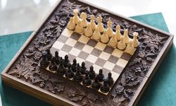 Karaköy'de özel üretim Türk motifli satranç ve tavlalar yabancı müşterilerden yoğun talep görüyor