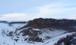 Karla kaplanan Akyaka Kanyonu dronla görüntülendi