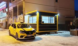 Karmod, Kars'ta üç ayrı nokta için taksi durağı kabinleri üretti