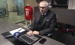 Kulüpler Birliği Vakfı Genel Sekreteri Çağrı İlk, AA'nın 'Yılın Kareleri' oylamasına katıldı