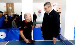 Mersin'de masa tenisi eğitim alanına 88 yaşındaki sporcunun adı verildi