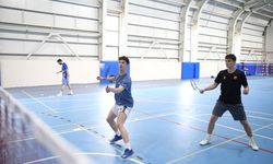 Milli badmintoncu Mert ve Gökay'ın hedefi Avrupa şampiyonluğu