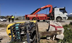 Muğla'da devrilen forkliftin altında kalan sürücü ağır yaralandı