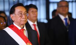 Peru'da Geçici Devlet Başkanı Jose Maria Balcazar oldu