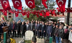 Şampiyon güreşçi Hüseyin Akbaş, vefatının 37. yılında Tokat'taki kabri başında anıldı