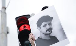 Saraybosnalı öğrenciler, tramvay kazasında hayatını kaybeden üniversite öğrencisini andı