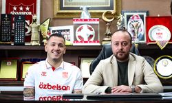 Sivasspor, Arnavut golcü Rey Manaj'ı yeniden kadrosuna kattı