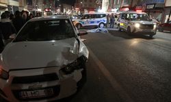 Sivas'ta teravihe giderken otomobilin çarpması sonucu yaralanan gelin de hastanede öldü