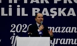Yeniden Refah Partisi Genel Başkanı Erbakan Kocaeli'de partisinin iftar programına katıldı