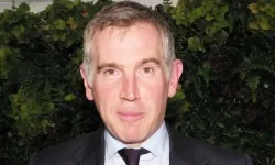 İngiltere'de "Epstein krizi" sonrası Başbakan Starmer'ın İletişim Direktörü Tim Allan da istifa etti