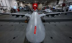 İngiltere'nin Southampton Limanı'na demirleyen TCG Anadolu gemisinde, Türk savunma sanayisi tanıtıldı