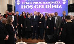 ABB Başkanı Yavaş, Sincan'da düzenlenen iftar programında vatandaşlarla bir araya geldi