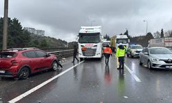 Anadolu Otoyolu'nda zincirleme kaza nedeniyle İstanbul istikameti ulaşıma kapandı
