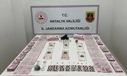 Antalya'da uyuşturucu operasyonunda 2 kişi yakalandı
