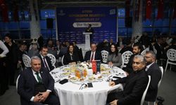 Aydın'daki muhtarlar Büyükşehir Belediyesinin iftar sofrasında bir araya geldi
