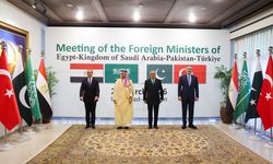 Bakan Fidan, İslamabad'da 'Türkiye-Mısır-Pakistan-Suudi Arabistan Dışişleri Bakanları Toplantısı'na katıldı