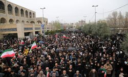 Başkent Tahran'da cuma namazı sonrası ABD ve İsrail aleyhine protesto yürüyüşü düzenlendi