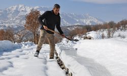 Bitlis'teki arıcıların kış mesaisi