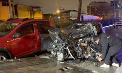 Bursa'da zincirleme trafik kazasında 3 kişi yaralandı