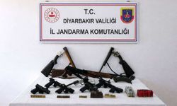 Diyarbakır'da ruhsatsız silah ve mühimmat ele geçirildi