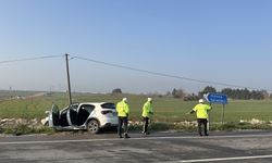 Edirne'de otomobil ile pikabın çarpıştığı kazada 3 kişi yaralandı