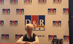 Elon Musk'un annesi Dr. Maye Musk, İstanbul'da okurlarıyla buluştu