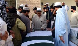 Explosion kills 6 police officers in northwest Pakistan