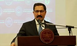 Hatay'da depremlerde öksüz ve yetim kalan çocuklara iftar verildi