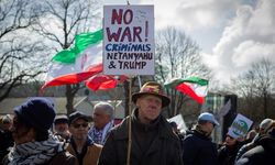 Hollanda'da, ABD ve İsrail'in İran'a yönelik saldırıları protesto edildi