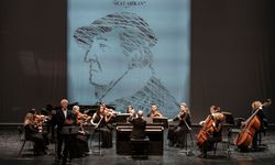 'İmgesel Sanat Yolculuğunda 50 Yıl-Suat Arıkan' konseri düzenlendi