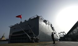 İngiltere'nin Southampton Limanı'na demirleyen TCG Anadolu gemisinde, Türk savunma sanayisi tanıtıldı