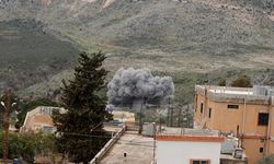 İsrail ordusu Lübnan'ın güneyindeki Dellafe Köprüsü'nü bombaladı