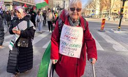 İsrail'in Gazze Şeridi'ne ve Lübnan'a saldırıları İsveç'te protesto edildi