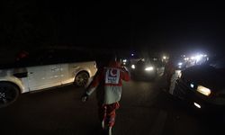 İsrail'in tahliye ve saldırı tehdidinin ardından Lübnan'ın Sur kentinden kuzeye doğru göç dalgası yaşanıyor