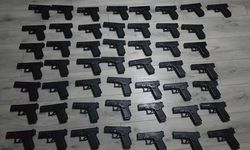 İstanbul'da 50 tabancanın ele geçirildiği operasyonda bir zanlı yakalandı