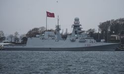 İtalyan fırkateyninden NATO Daimi Deniz Görev Grubu-2 kapsamında İstanbul'a liman ziyareti