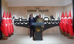 Kara Kuvvetleri Komutanı Orgeneral Tokel, Edirne Valisi Sezer'i ziyaret etti