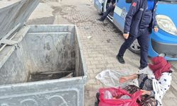 Kayseri'de iki dilencinin çöpten topladıkları yiyecekleri evlerinden getirdikleri belirlendi