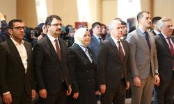 Konya'da 'Öncü Okullar Öncü Şahsiyetler' programı oturumlarla sürüyor