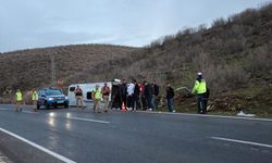 Mardin'de devrilen midibüsteki 24 kişi yaralandı