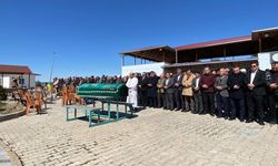 Milli Yol Partisi Genel Başkanı Çayır'ın annesi son yolculuğuna uğurlandı