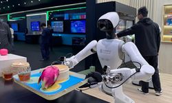 Mobil Dünya Kongresi'nde yapay zekalı 'Metal Yaka' sahaya iniyor