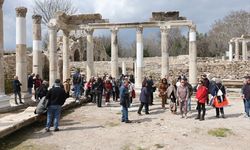 Muğla'da yaşlılar tarihi ve kültürel alanları gezdi