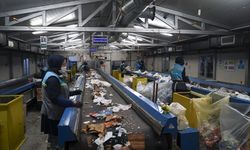 Pendik'teki atık tesisinde yılda yaklaşık 19 bin ton atık geri dönüştürülüyor