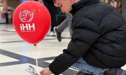 Sakarya'da çocuklara uzaktan kumandalı oyuncak kamyonetle şeker sürprizi