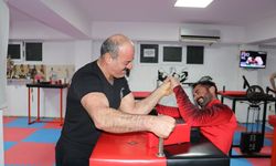 Sivas'ta milli bilek güreşçiler, Türkiye şampiyonasında kürsüyü hedefliyor